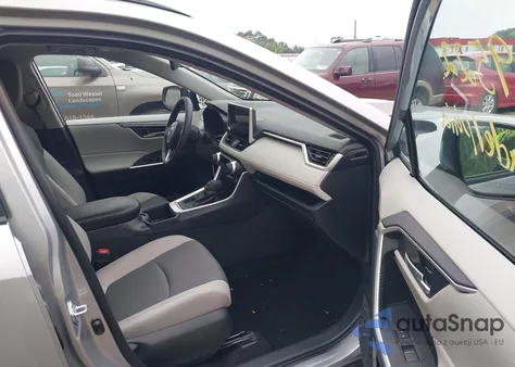 2025 Toyota Rav4 Xle z USA, uszkodzony, nr VIN 2T3P1RFV2SW506365